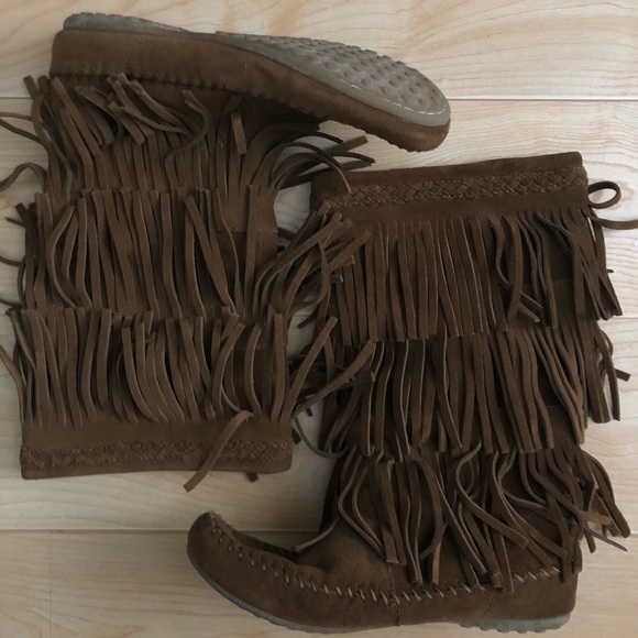 Minnetonka Suede Fringe Boots - Picture 1 of 3